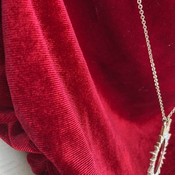 Paper Moon women’s red velvet sleeveless blouse with scrunchy sides - Picture 9 of 9